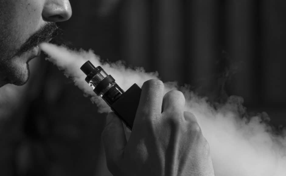 Cigarette électronique : à quelle fréquence vapoter ?